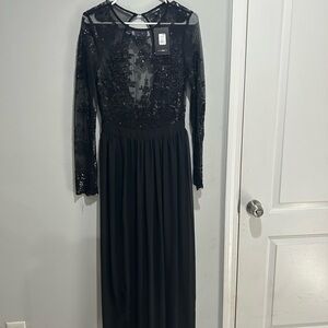 Elegant Black Lace Evening Dress